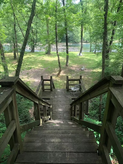 Paradise on the Little Red River and prime trout fishing!