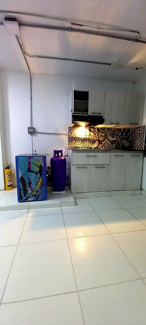 Mikrowelle, Kochgeschirr/Geschirr/Besteck