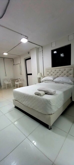 1 Schlafzimmer, Bügeleisen/Bügelbrett, WLAN, Bettwäsche