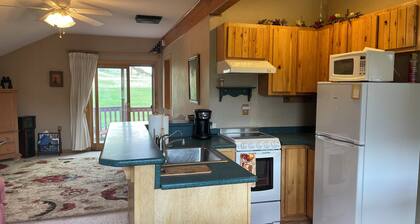 Views, views, views!
Cute apartment for 2!
It is as if you are in a fire tower!