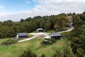 Exterior - The Ridge Villa 5 – Spacious Family Retreat Near Mangawhai Beach (Mangawhai)