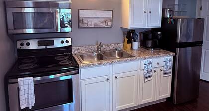 Coastal Living in the heart of St. Ignace.