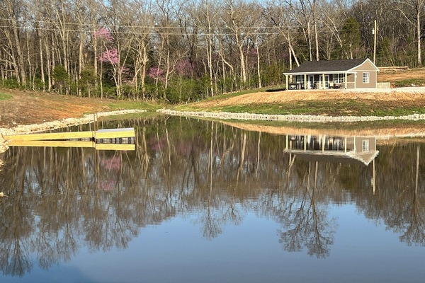 Cabin on 90 Acres!