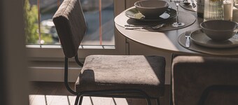 브릴란테 스튜디오, 공항 전망, 시내 및 구시가지 근처