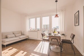 Apartment, Smoking | 1 bedroom - Brillante Studio z Widokiem na Lotnisko Blisko (Bydgoszcz)