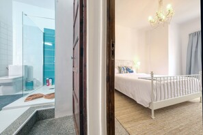 2 Schlafzimmer, Schreibtisch, Bügeleisen/Bügelbrett, kostenloses WLAN