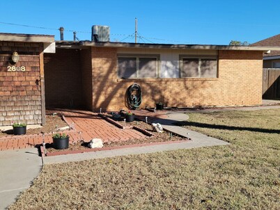 2-bedroom house in Odessa with AC, WiFi. Enjoy your stay