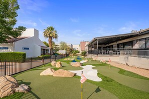 Property grounds - 1507, Desert Dreamin at Las Palmas Resort, Community Amenities, Smart TV's (St. George)