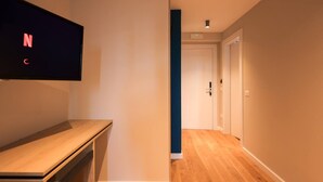Unclassified image, 4 of 11, button - Grandstay Studios 107 (Durrës)