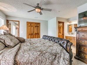 5 dormitorios, tabla de planchar con plancha, wifi gratis y ropa de cama