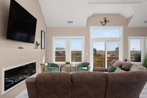 TV connectée, cheminée