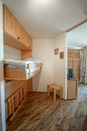 Imagen sin descripción, 4 de 12, botón