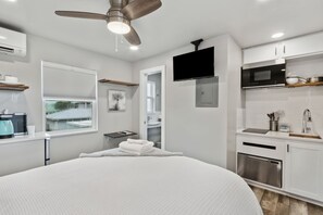 1 bedroom, iron/ironing board, bed sheets