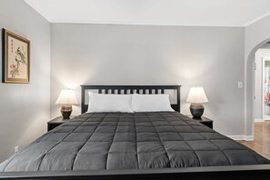 3 chambres, bureau, Wi-Fi gratuit, draps fournis