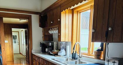 Charming Farmhouse on 10 acres near Mid Ohio Racing & Clearfork State Park