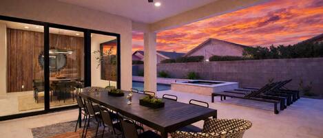 Outdoor dining