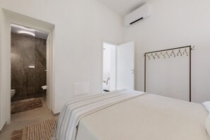 Dusj, hårføner og håndklær