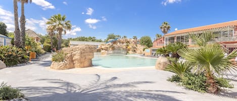 Innenpool, beheizter Pool