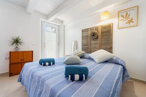 1 quarto, Wi-Fi de cortesia, roupa de cama