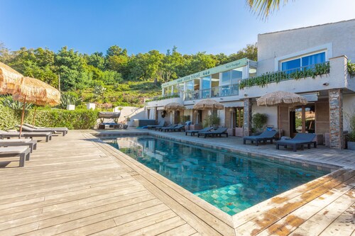 Chambre "Privilège 9" avec piscine partagée, Wi-Fi et climatisation