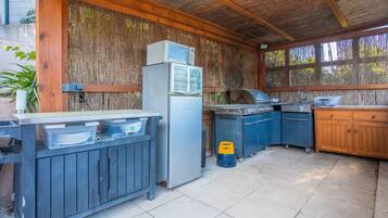 Réfrigérateur, plaque de cuisson