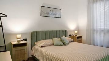 1 bedroom, free WiFi, bed sheets