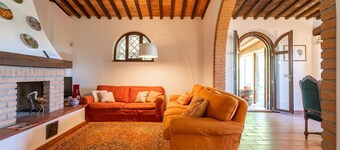 Villa 'Bianca Luce' avec piscine privée, terrasse privée et Wi-Fi