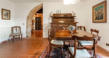 Villa 'Bianca Luce' with Private Pool, Private Terrace and Wi-Fi