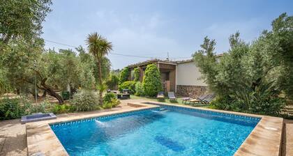 Holiday Home 'Benizarte' with Mountain View, Wi-Fi and Air Conditioning