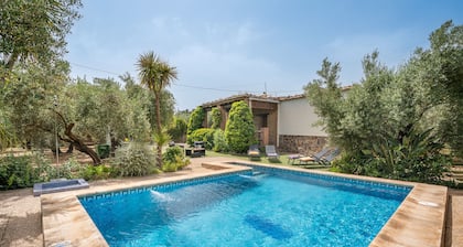 Holiday Home 'Benizarte' with Mountain View, Wi-Fi and Air Conditioning