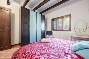 2 camere, ferro/asse da stiro, Wi-Fi gratuito, lenzuola