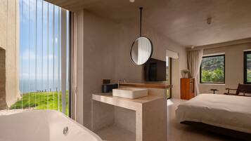 Exclusief huis, terras, uitzicht op zee | Badkamer | Gratis toiletartikelen, een haardroger, handdoeken, zeep