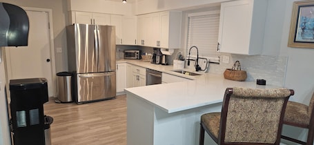 Fridge, microwave, oven, stovetop. 3/2 bedroom house EAST COAST FLORIDA Less than 10 minutes from BEACH