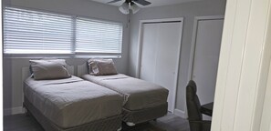 3 soverom, strykejern/-brett, wi-fi (inkludert) og sengetøy