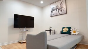 Interior - Beautiful Cozy Private Entry Basement Apartment (Markham)