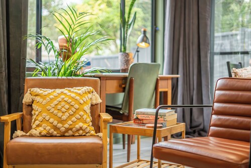 Stunning Studio in Berkeley - Entire Private Guesthouse + No Shared Spaces
