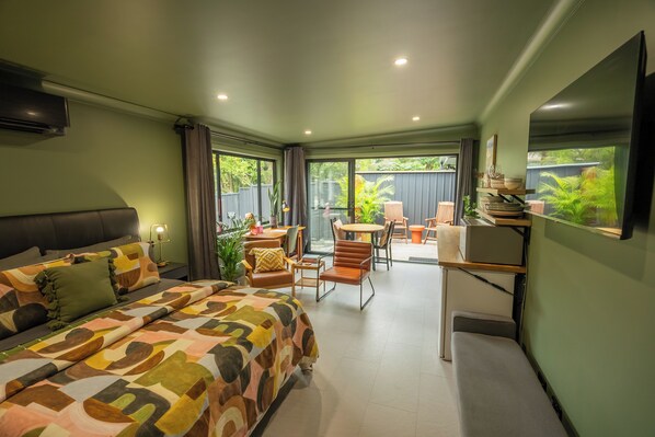 1 bedroom, iron/ironing board, free WiFi, bed sheets