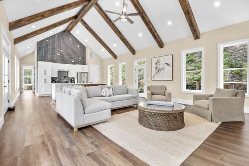 Private!  Headwaters Hideaway!