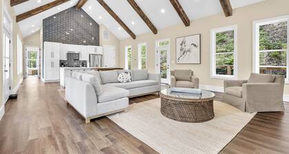 Private! Headwaters Hideaway!