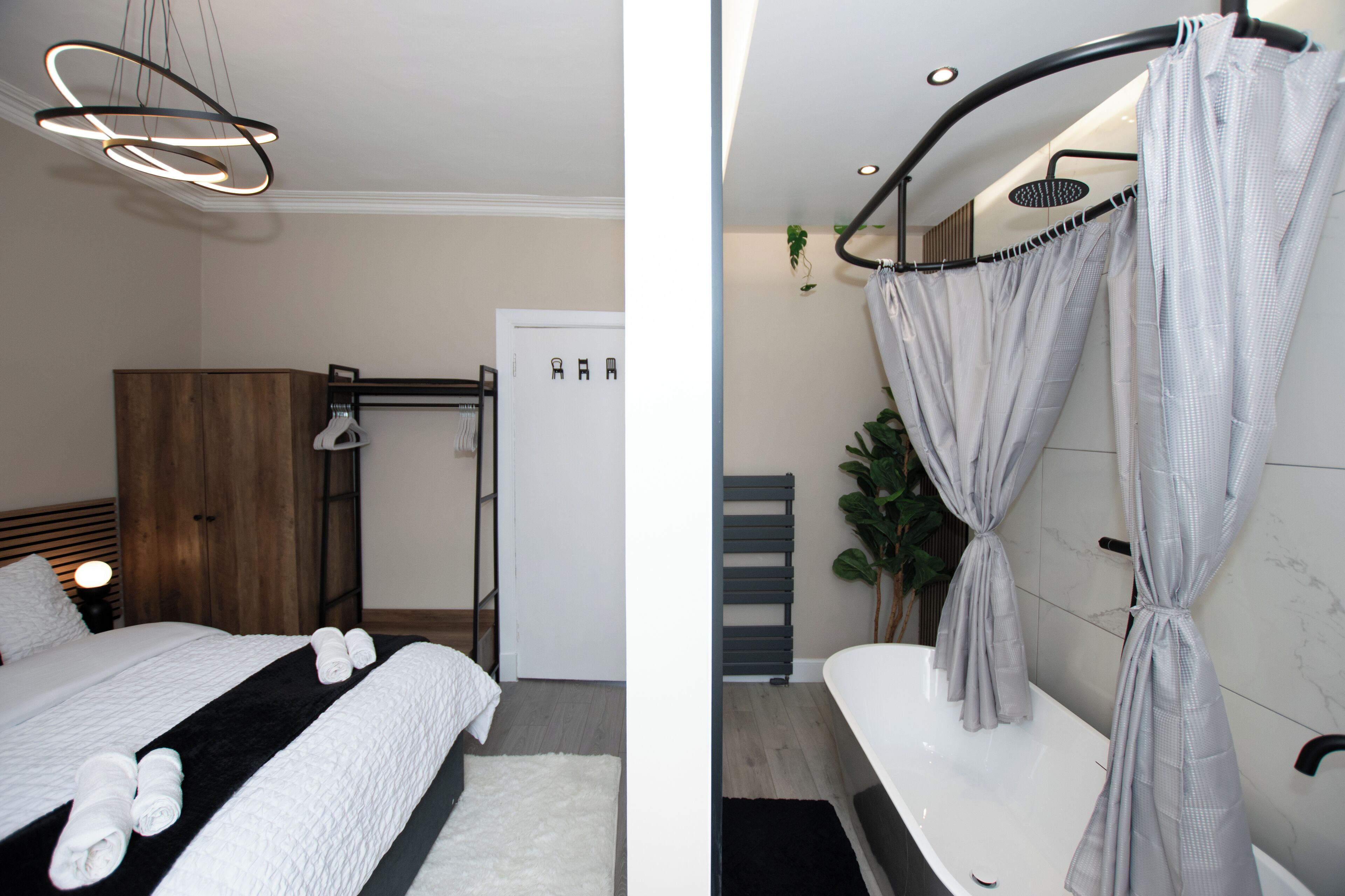 1 chambre, fer et planche à repasser, lit parapluie, Wi-Fi