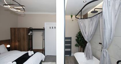 The White House near Edinburgh