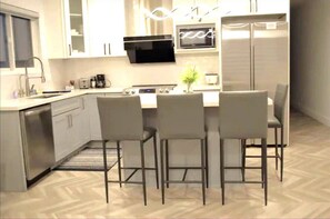 Jääkaappi, mikroaaltouuni, uuni, liesi