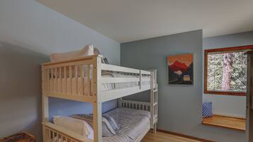3 habitaciones, tabla de planchar con plancha y wifi gratis