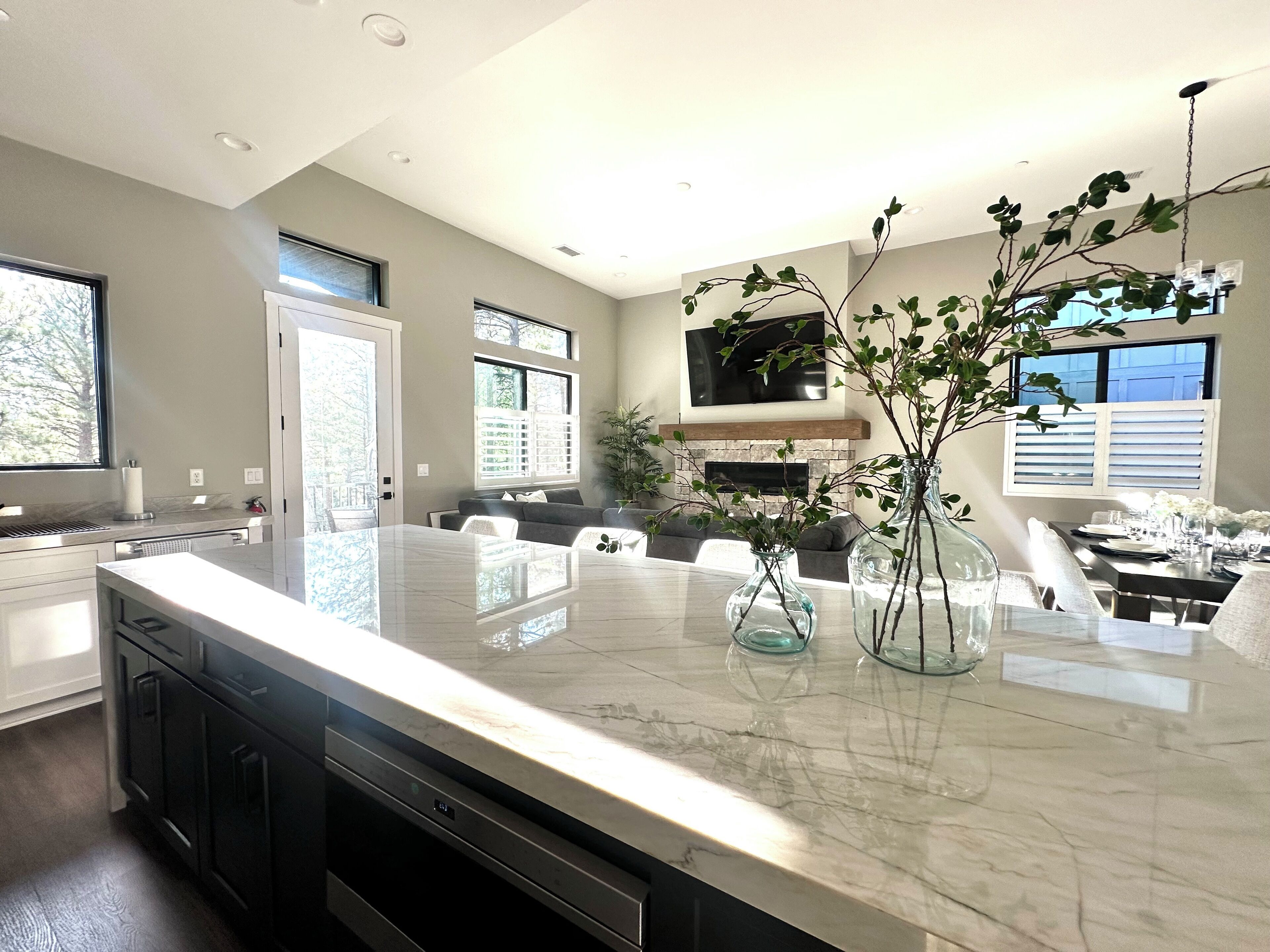 المنشأة من الداخل