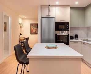 Fridge, microwave, oven, dishwasher