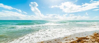 Cozy 1-bedroom apartment in pleasant peaceful area Pembroke Pines with AC, WiFi