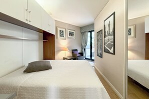 2 quartos, ferros/tábuas de passar roupa, Wi-Fi, roupa de cama