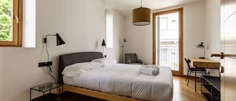 1 chambre, bureau, fer et planche Ă repasser, Wi-Fi