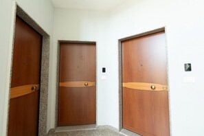 Interior - GuestHost –La Rosa dei Venti, Borea Apt by the sea (Trani)