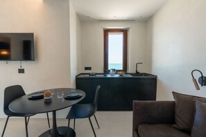 Interior - GuestHost –La Rosa dei Venti, Borea Apt by the sea (Trani)